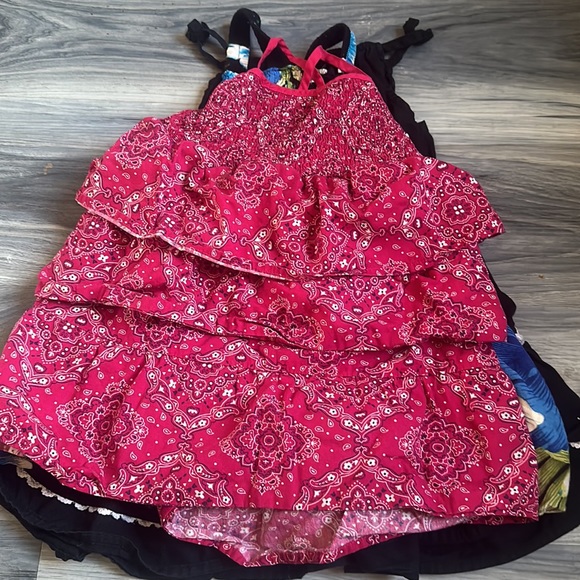 3 Dress Bundle - Picture 4 of 4